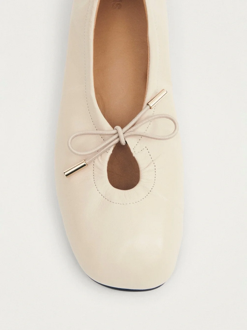 ALOHAS Rosalind Cream Leather Ballet Flats With Tie Bow Size 38, US 7-7.5
